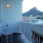 Overbeek 1 Bedroom 702 Apartment On Kloof Street
